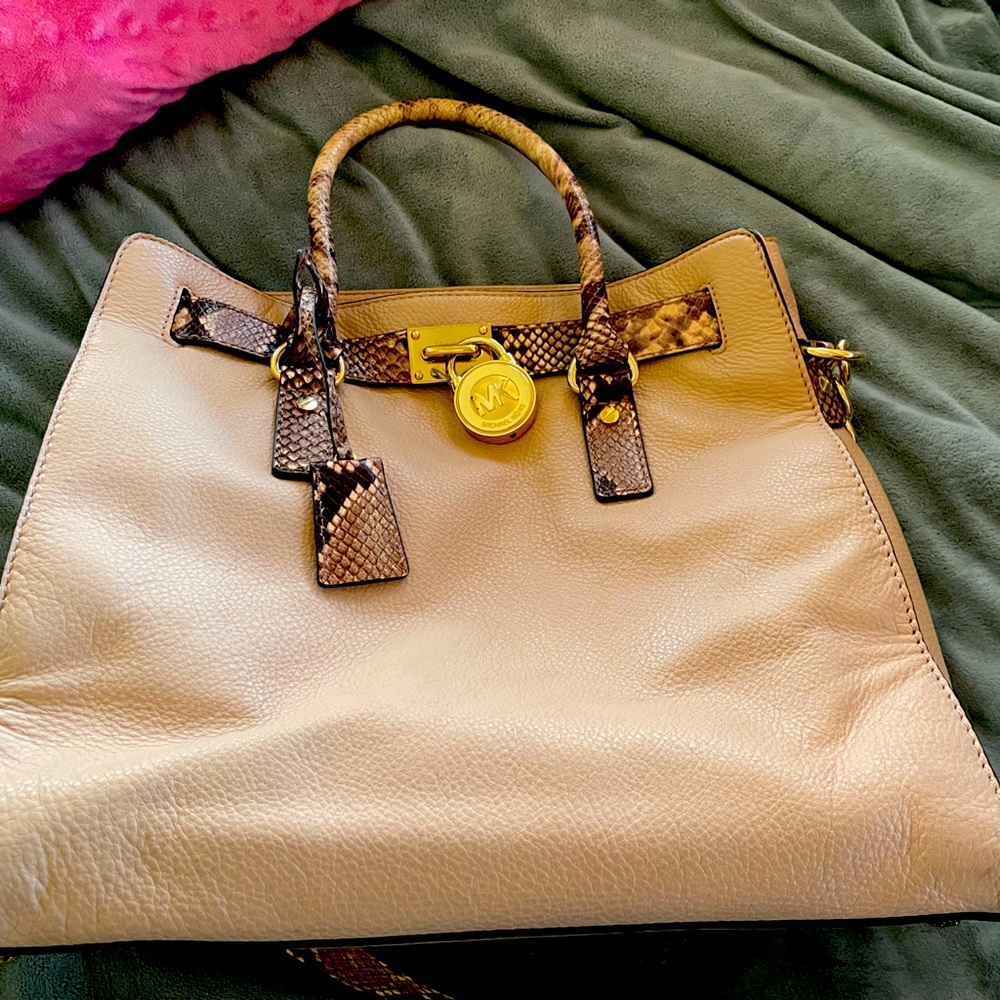 Beautiful Michael Kors large tote